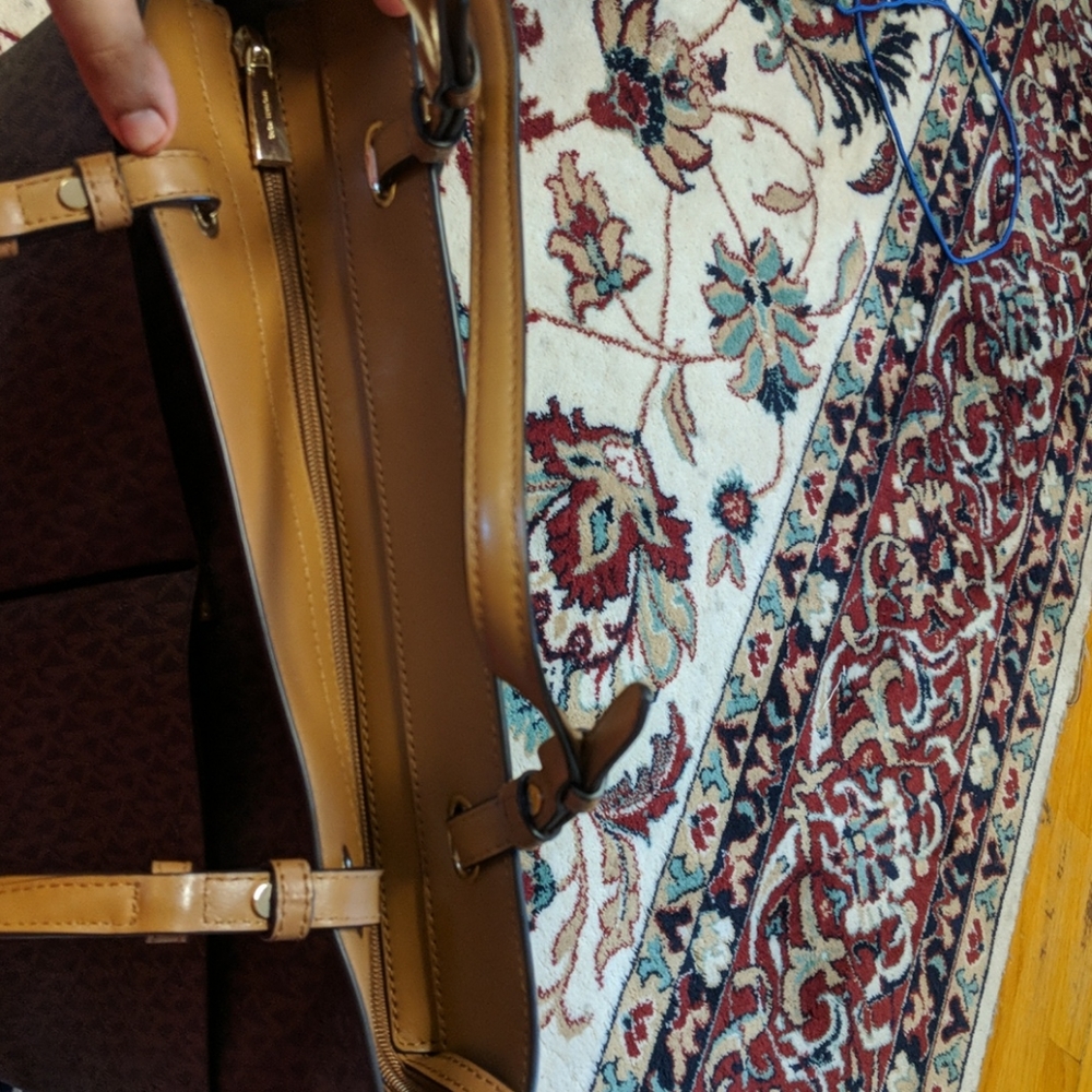 Michael kors large tote - Picture 10 of 13